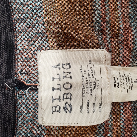 Colorful Geometric Patterned Cardigan - Picture 4 of 7